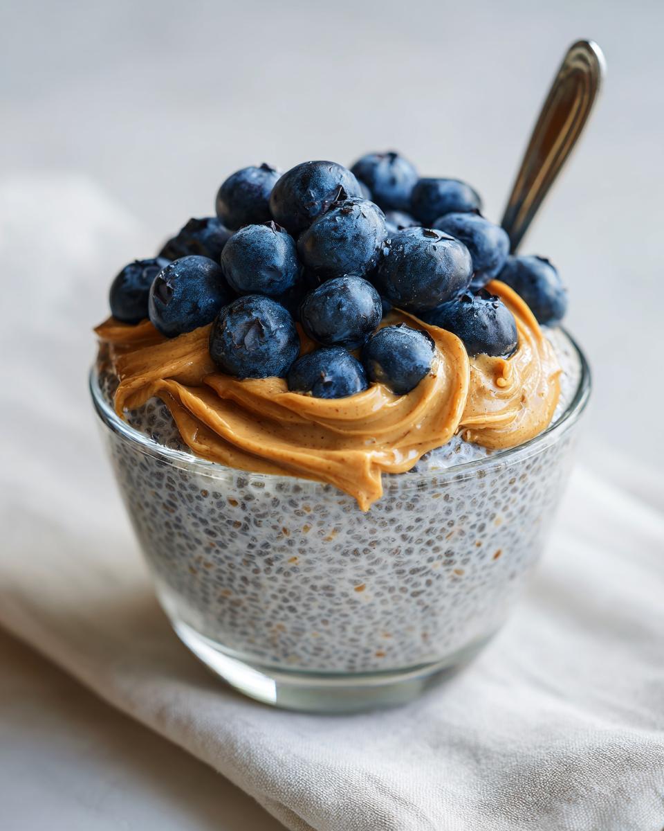 Blueberry & Peanut Butter Chia Pudding - detail 1