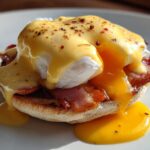 Classic Eggs Benedict with Hollandaise